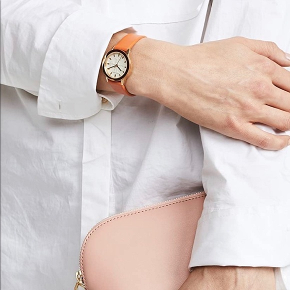 Tory Burch Women’s The Gigi Strap Watch, 28 mm, Ivory/gold luxury
